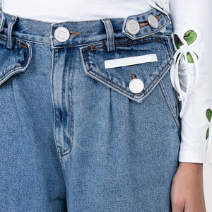 Pantalon en jean large et ajusté sur mesure pour femme, style décontracté, délavé, idéal pour le sport, avec devant plat - Product Image 6