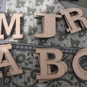 Letras Iniciales de Madera MDF Personalizadas para Letreros con Nombre, Letras del Alfabeto MDF Grabadas con Láser para Uso Artesanal por Handmade Collection - Product Image 1