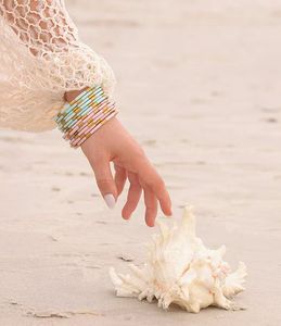 Brazaletes de Latón con Baño de Oro de Primera Calidad, Marcas de Boutique, Minimalistas, Modernos, Bohemios, de Diseñador, para Boda, Certificados por IGI - Product Image 6