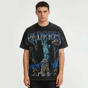 T-shirt graphique surdimensionné vintage pour homme, style streetwear |   T-shirt rétro imprimé Liberty avec impression personnalisée - Product Image 2