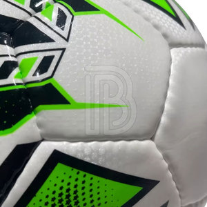 Ballon de football durable pour enfants, jeunes, adultes, écoles, clubs sportifs, entraînements et jeux en plein air - Product Image 5