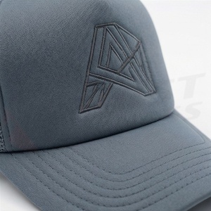 หมวกแก๊ปตาข่ายสีน้ำเงินเหล็ก ปักอักษรย่อตามสั่ง ดีไซน์เก๋ ทันสมัย ใส่สบาย คุณภาพดี ดูดี - Product Image 4