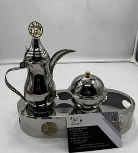 Juego de cafetera y tetera Dallah de latón con diseño árabe láser, con soporte metálico, cuencos, calentador de leche, portátil y ecológico. - Product Image 4