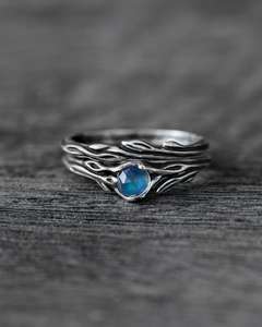 ชุดแหวนมูนสโตน เลีย จู แหวนเงินสเตอร์ลิง ได้รับการรับรองจาก IGI ดีไซน์วินเทจแบบอาร์ตเดโค เรียบหรู สวยงาม เหมาะสำหรับงานแต่งงานและงานหมั้น - Product Image 1