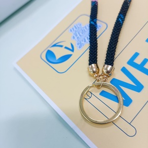 WE HERE EXPORTS Porte-clés de poignet tendance pour femme, fait main, avec perles de rocaille, pierres imitation perle et pierres à insérer dans les ongles - Product Image 3