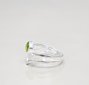 Two Layer 925 Sterling <b>Silver</b> <b>Ring</b> Chevron Style Round Peridot Engagement Band <b>Men</b> Women Custom Manufacturer - Product Image 4
