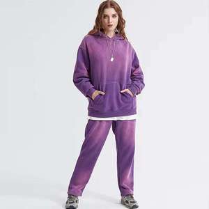 Conjunto de Sudadera con Capucha y Pantalones Deportivos Unisex, 100% Algodón, Lavado Ácido, Ecológico, Estilo Urbano, Color Degradado, Corte Holgado - Product Image 2