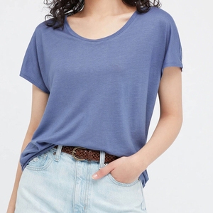 T-shirt de sport extensible à design simple personnalisé, respirant et anti-transpiration, pour femmes, t-shirts décontractés disponibles en grandes tailles - Product Image 1