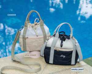 Sac à bandoulière tendance pour femme, en tissu froissé de qualité supérieure, avec fermeture à cordon, design de rangement intelligent, idéal pour les voyages et le shopping - Product Image 4