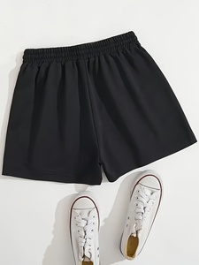 Shorts cargo en molleton de coton respirant à taille haute pour femme avec logo personnalisé, doux et dotés de poches, pour la détente - Product Image 3