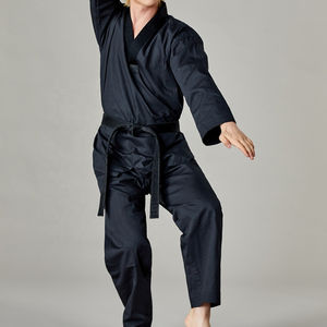 Tenue d'entraînement de Taekwondo avec options de logo personnalisé, légère et durable, idéale pour les écoles, les gymnases et la pratique quotidienne - Product Image 6