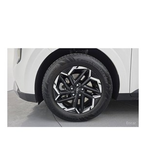 Kia Carnival Prestige 2024 de 9 Plazas, 27.139 km, Diésel, Caja de Cambios Automática, Emisión Euro V, Cámara Trasera, Asientos de Cuero - Product Image 5