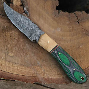 Cuchillo de Caza de Acero de Damasco con Espiga Completa y Mango Resistente para Caza, Pesca y Actividades al Aire Libre - Product Image 5