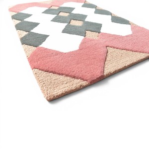 Alfombra Moderna de Lana Hecha a Mano con Diseño Geométrico de Diamantes, en Tonos Rosa Pálido, Gris, Marfil y Beige, de Alta Densidad - Product Image 5