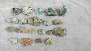 Spécimens minéraux naturels de cristal d'apophyllite et de stélbite vertes pour la décoration intérieure et les cadeaux décoratifs - Product Image 6