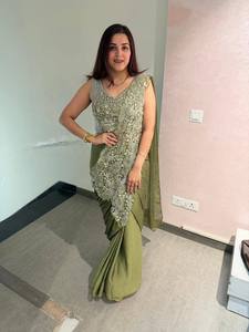 Sari Reversible de Diseño para Mujer, Verde Oliva, con Blusa Bordada, Estilo Indo-Occidental, Listo para Usar, para Fiestas, Bodas, Estilo Étnico - Product Image 2