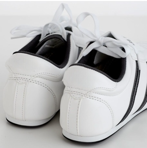 Calzado de Taekwondo de Alta Calidad, Ecológico, Duradero, Suave, Impermeable y Antideslizante, Aprobado por la WTF, para Entrenamiento y Competencia, en Tendencia - Product Image 4