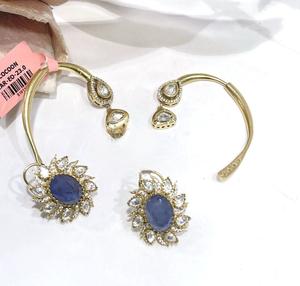 ต่างหูทองเหลืองคุณภาพสูง ดีไซน์น่ารัก ประดับเพชรซิร์คอนระยิบระยับ สามารถถอดออกได้ เหมาะสำหรับงานเลี้ยงตอนเย็น แฟชั่นทันสมัยสำหรับผู้หญิง - Product Image 6