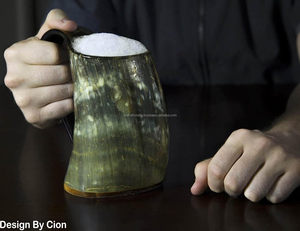 Chope à bière traditionnelle de 6 pouces, de qualité supérieure, polie, étanche, en corne, avec motif animalier, pour l'exportation - Product Image 3