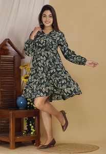 Elegante Vestido Corto Casual Verde Oscuro para Mujer, Estampado de Hojas, Estilo Occidental, para Uso Diario, Corte en A, Viscosa y Rayón - Product Image 1