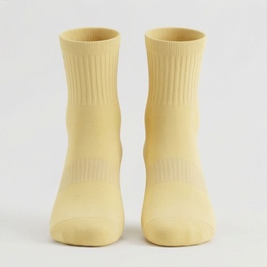 Calcetines Cortos Transpirables de Tela para Hombre, Primavera-Verano, de Corte Bajo, Delgados, Suaves y Cómodos, Color Personalizado - Product Image 1