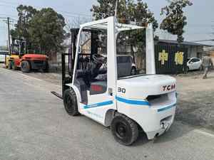 Montacargas Usado TCM 30 de Gasolina, Motor de Combustión Interna, 3 Toneladas, Equipo de Construcción, Máquina de Segunda Mano, Precio de Fábrica - Product Image 2