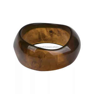 Gemelos y brazalete hechos a mano de resina de estilo Ángel Vintage para mujer, gemelos y brazaletes hechos a mano personalizados de alta gama de la India - Product Image 1