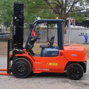 Kullanılmış Japon Malı Küçük 7F Fd50 Dizel Motorlu Ağır Hizmet Tipi <span class=keywords><strong>Forklift</strong></span> <span class=keywords><strong>5</strong></span> <span class=keywords><strong>Ton</strong></span> 4m Kaldırma Yüksekliği İyi Durumda - Product Image 3