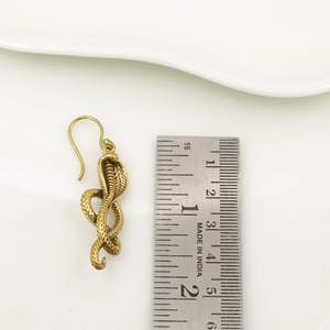 Pendientes Colgantes de Serpiente de Latón Chapado en Oro Antiguo, Diseño Animal Vintage, Joyería de Moda Unisex - Product Image 6