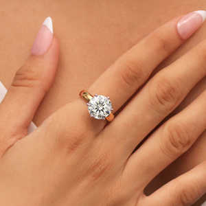 Anillos de Moissanita Redondos de 5 Quilates VVS en Oro Amarillo Sólido de 18K para Distribuidores Profesionales de Joyería Nupcial - Product Image 2