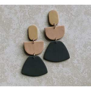 Luxury Handmade <b>Resin</b> <b>Earrings</b> Premium Quality Material Elegant Party Fashion Accessories Crystal Style Lightweight Comfortable - Product Image 2