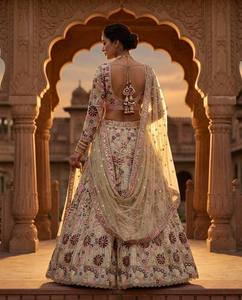 Conjunto de Lehenga de Boda Tradicional Divyam Creation, Bordado a Mano con Loto en Tela de Red, Completamente Cosido, con Spandex Premium, Largo hasta el Suelo - Product Image 3