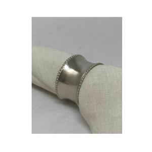 Elegante Anillo para Servilletas Cuadrado de Aluminio Plateado, Diseño Moderno, Ecológico, Duradero, con Borde Decorativo de Cuentas, Accesorio de Mesa - Product Image 2