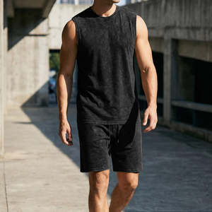 Ensemble d'été personnalisé délavé à l'acide, short et t-shirt à manches courtes, survêtement personnalisable pour hommes, idéal pour l'entraînement, la course et la gym - Product Image 4