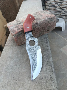 Cuchillo de caza grabado, cuchillo personalizado, cuchillo de caza forjado a mano en acero al carbono D2, cuchillo EDC hecho a mano. - Product Image 5