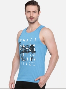 Camiseta sin Mangas Azul Claro para Hombre con Estampado de Letras en la Parte Delantera, Cuello Redondo, Estilo Casual, 100% Algodón, Tejido Transpirable - Product Image 5