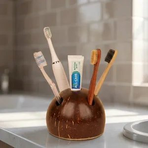 Porte-brosse à dents rond en bois de coco naturel sculpté pour la décoration de la maison, marque KOTTRAVAI du Tamil Nadu - Product Image 6