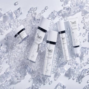 ชุดผลิตภัณฑ์ดูแลผิวหน้าสัญชาติเกาหลี SULHEE 5 ขั้นตอน ไนอะซินาไมด์ วิตามินซี ไฮยาลูรอนิค แอซิด เซรั่มสมุนไพร ครีมบำรุงผิว ผลิตภัณฑ์ดูแลผิวสำหรับผู้หญิง - Product Image 1