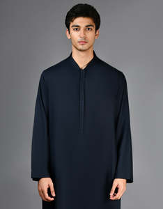 Thobe arabe pour hommes, vêtement long traditionnel et modeste, conçu pour les occasions culturelles et l'usage quotidien, en coton, pour l'exportation en gros - Product Image 4