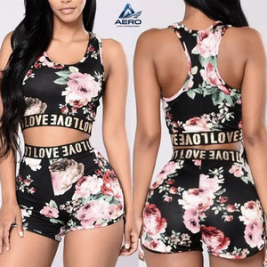 Conjunto Deportivo de Top Corto y Pantalones Cortos para Mujer, Mejor Precio, Logotipo Personalizado, Impresión Digital y por Sublimación, Corte Ajustado - Product Image 5
