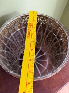 Corbeille à papier de style luxueux en métal doré et bois, avec pieds ornés et motif floral tridimensionnel, pour la maison et les cadeaux - Product Image 6