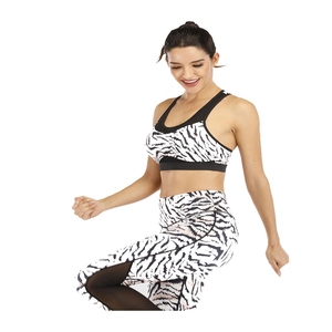 Nuevo Conjunto de Yoga Personalizado para Mujer, Ropa de Yoga para Pilates, Conjunto de Yoga Transpirable de Secado Rápido sin Costuras - Product Image 3