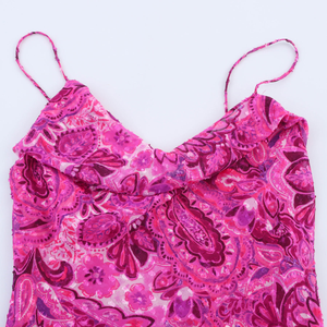Vestido Maxi de Noche Rosa Satinado con Estampado Floral, Sin Mangas, Cuello Drapeado, Dobladillo Fruncido con Abertura, Cintura Natural, Ideal para Fiestas de Verano - Product Image 3