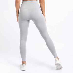 Ensemble de yoga pour femmes, dernière collection de vêtements de sport, prix de gros abordable, fabriqué au Pakistan - Product Image 4