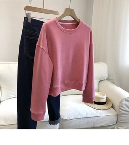 เสื้อยืดผู้หญิงสั่งทำจำนวนมาก ผ้าฝ้ายพรีเมียม เสื้อยืดลำลองใส่สบาย ผู้ผลิตเสื้อผ้าขายส่ง เสื้อผ้าผู้หญิงสำหรับฤดูใบไม้ร่วง - Product Image 1