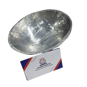 Bol Kapala à motif crâne avec filigrane décoratif en métal pour les rites religieux hindous népalais et les anciens rites himalayens - Product Image 1