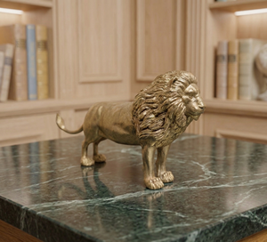 รูปปั้นสิงโตดุร้ายชุบทองเหลืองแท้จาก Jaipur Metals |   ทองเหลืองแท้ 100% |   11 X 2.5 X 5.5 ซม. |   75 กรัม |   ฮวงจุ้ย |   ของตกแต่งบ้านและของขวัญงานแต่งงาน - Product Image 1