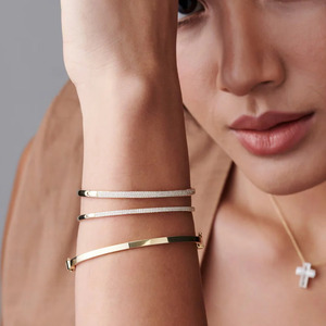 Brazalete de Oro Amarillo con Múltiples Hileras de Diamantes Cultivados en Laboratorio - Product Image 4