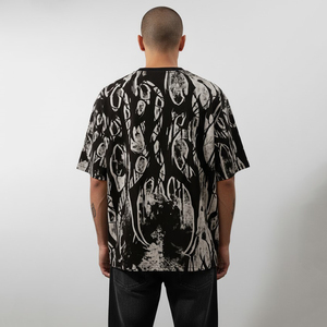 เสื้อยืดผู้ชายพิมพ์ลายกราฟิกทั้งตัว สีดำขาว สไตล์กรันจ์ สตรีทแวร์ ผ้าคอตตอนหนา ทรงโอเวอร์ไซส์ วินเทจ ลุคซักยีนส์ แขนสั้น - Product Image 6
