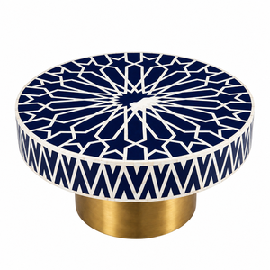 Mesa de Centro Redonda de Mosaico Geométrico con Incrustaciones de Hueso Azul Marino, Elegante y Hecha a Mano, con Base de Latón Dorado de Lujo - Product Image 1